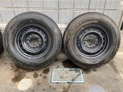 スタッドレス‼️ 溝10㍉‼️ ハイエース純正ホイール付‼️