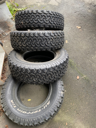 スパイクタイヤ　LT235/75/R15 ジムニーやランクルに！