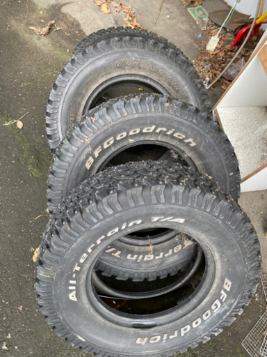 スパイクタイヤ　LT235/75/R15 ジムニーやランクルに！