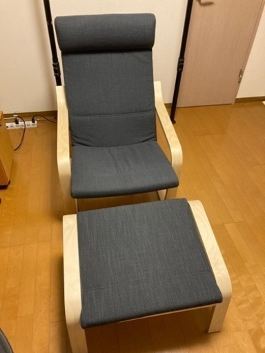 IKEA ポエング　オットマン付き　チャコール　その2