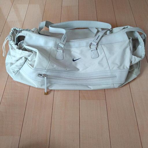 NIKE　ボストンバッグ