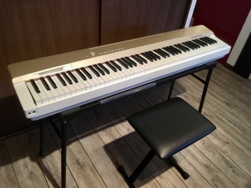 美品）電子ピアノ（CASIO製）2016年製