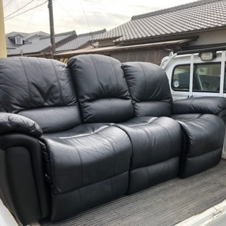 電動式３人掛けソファ