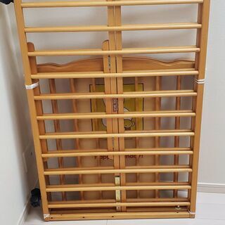ベビーベッド