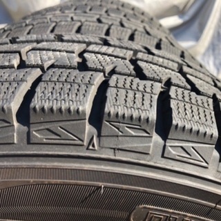 ダンロップWINTER MAXX スタッドレスタイヤ185/70R14の画像