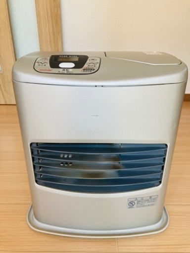 石油ファンヒーター　トヨトミ