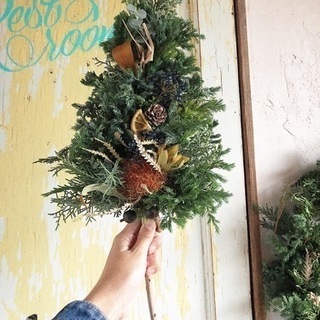 17日キャンセルが出ました☆大人気WS！クリスマスリース、スワッグ、ガーランドを一緒に作りましょう♩の画像