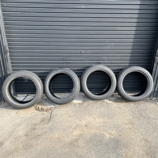 225/45R17スタッドレスタイヤブリヂストンブリザックVRX
