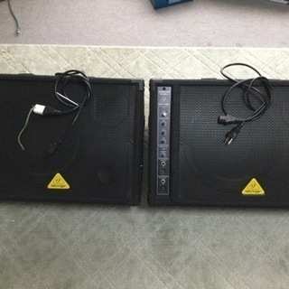 behringer EUROLIVE F1220A