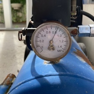 オイルレスコンプレッサー訳ありの画像