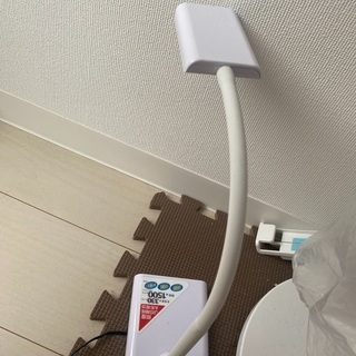 ライト　LEDデスクランプ