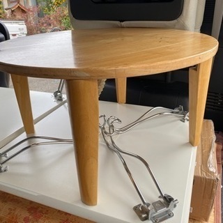 木製折りたたみ円形テーブル