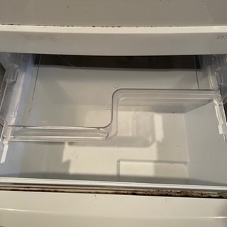 三菱の冷蔵庫の画像