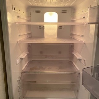 三菱の冷蔵庫の画像