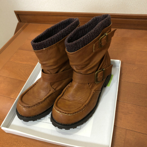 ショートブーツ　25.5cm