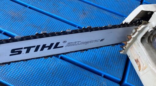 STIHL スチール　エンジンチェーンソー　MS210C 