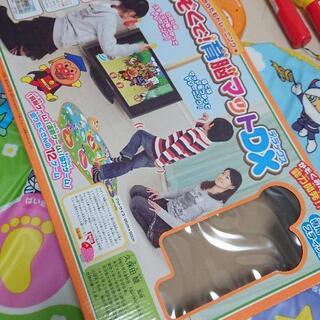 お家遊びに☆アンパンマン かぞくで育脳マットDXの画像