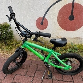 値下げしました　子供用自転車(14インチ)、後輪パンク