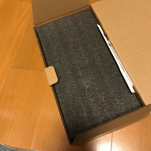 【新品未使用】【新モデル 本体】充電式 チェーンソー 無段変速可能 電動のこぎり 電動チェーンソー コードレス 4インチ 小型チェーンソー 木材の伐採 枝打ち 剪定 丸太の切断 ハイパワー 軽量 片手操作 取扱説明書付き