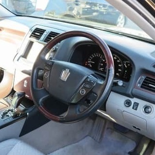 🍕金利０％🍔トヨタ クラウン ロイヤルサルーン🍟新規車検2年🌭フルセグTV HID バックカメラ🍿の画像