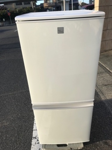 名古屋市郊外配送料無料キャンペーン中　値下げ⭐︎SHARPシャープ　2ドア冷蔵庫　SJ-14E5-KW  2018年製
