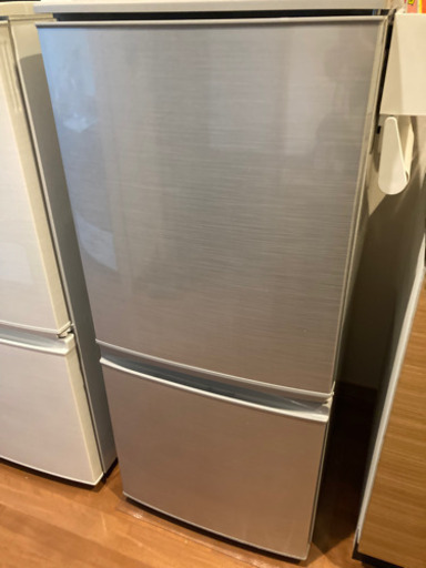【お取引き相手決定しました】両開き冷蔵庫　SHARP 2015年製