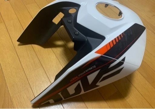 KTM 390duke デューク　旧型　エンジンカウル