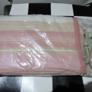 冬場のペット用にでも！「小泉製」電気掛敷毛布③