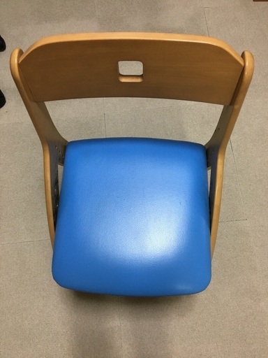 学習椅子