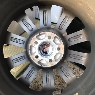 【取引完了】スタッドレスタイヤ　4本セット　アルミホイール 16インチ　これからの季節にの画像