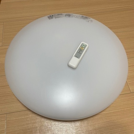 照明　LEDシーリングライト　ホワイト