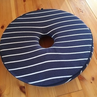 ドーナツクッションの画像