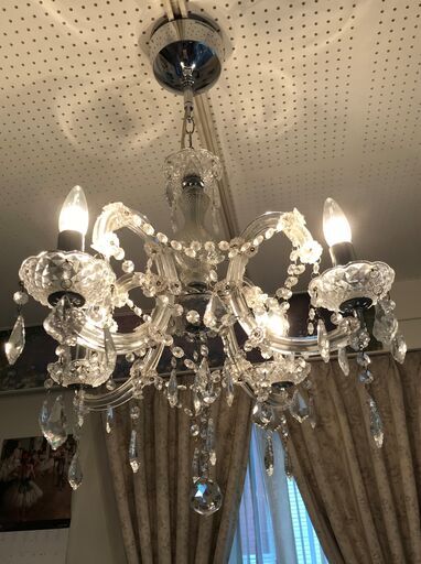 シャンデリア４灯