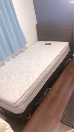 美品　シングルベッド　フレームのみ