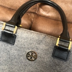 トリーバーチ☆グレー色ハンドバッグの画像