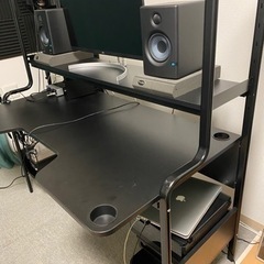 PCデスク DTMデスク リモートワークの画像
