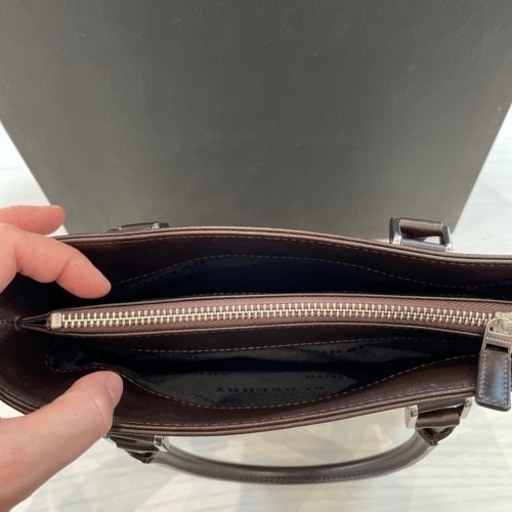 BURBERRYバーバリー　ノバチェック柄　ナイロンキャンバス×レザー