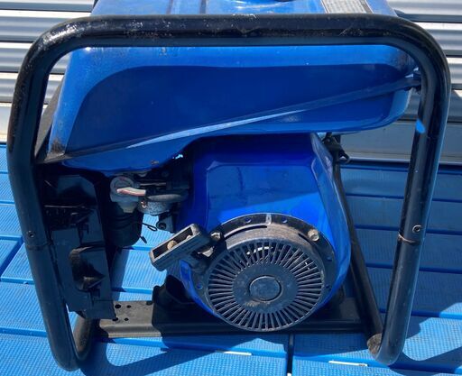 現状品　ヤマハ　エンジン発電機　EF1400