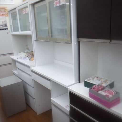キッチンボード　横幅約120cm　高さ約193cm　奥行約55cm　ホワイト　【モノ市場東浦店】　　ｙ