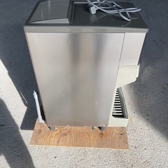 ホシザキ全自動製氷機の画像