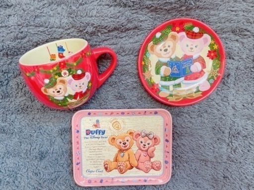 (貴重)ディズニー　ダッフィお皿\u0026マグ　小