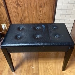 中古ピアノ椅子セット、無料でお譲りします。の画像