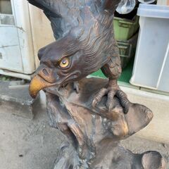 ★中古★置物　鷹　鉄製　鋳物　可動式　の画像