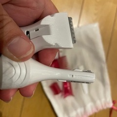 今週限定価格❗️VEET コンパクトl　シェーバー　トリマーの画像