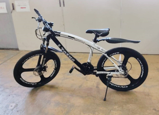 【新品】自転車(マウンテンバイク　カラー ブラック&ホワイト)