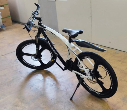 【新品】自転車(マウンテンバイク　カラー ブラック&ホワイト)