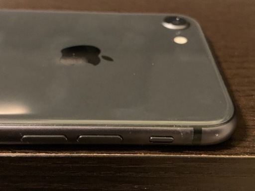 ◆iPhone 8 Space Gray 64 GB docomo　裏面ヒビあり