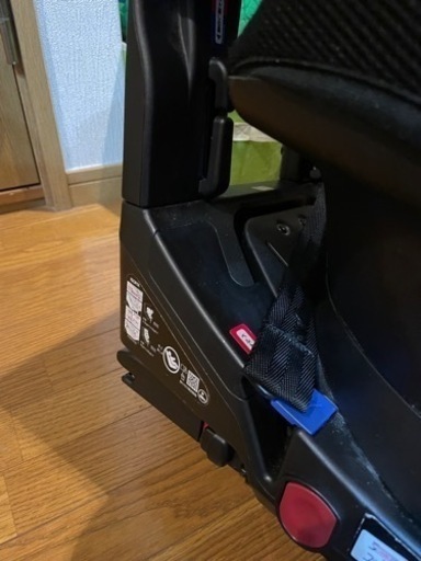 （お値下げ）アップリカ　チャイルドシート　クルリラ