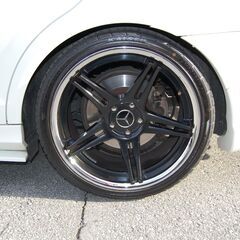 ☆自社ﾛｰﾝもOK☆M.BENZ　C200ｱﾊﾞﾝｷﾞｬﾙﾄﾞ！KW車高調！ﾌﾙｴｱﾛなどｶｽﾀﾑ多数！車検付きでお得です！！！の画像