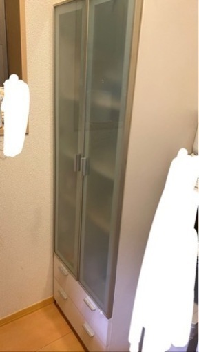 食器棚　カップボード